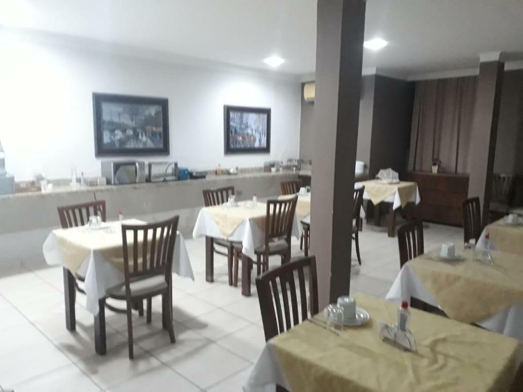 Hotel E Restaurante Canta Galo Jacarezinho Екстер'єр фото